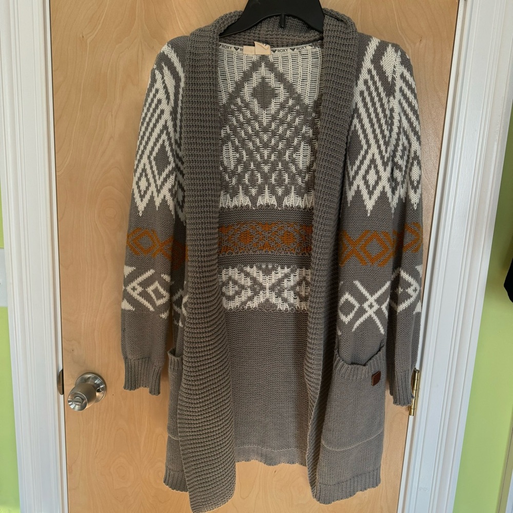 Roxy Gray and White Patterned Cardigan